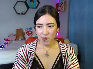 Auroraaa's Live Sex Cam Show