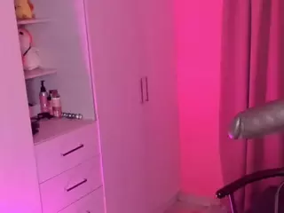 Dani-Moore's Live Sex Cam Show