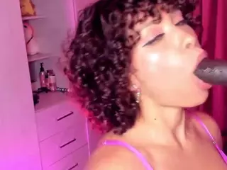 Dani-Moore's Live Sex Cam Show
