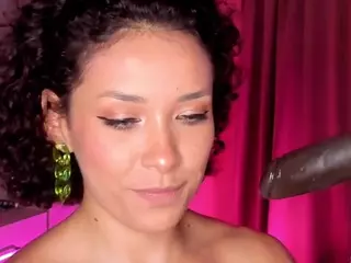 Dani-Moore's Live Sex Cam Show