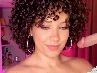 Dani-Moore's Live Sex Cam Show