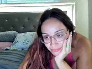 Hotpinkcheeto's Live Sex Cam Show