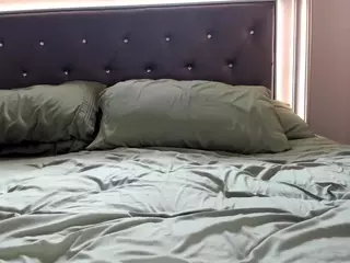 Hotpinkcheeto's Live Sex Cam Show