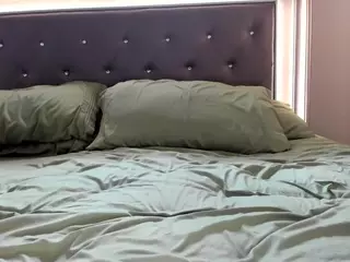 Hotpinkcheeto's Live Sex Cam Show