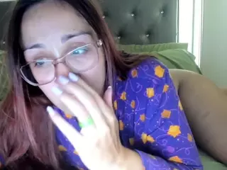 Hotpinkcheeto's Live Sex Cam Show