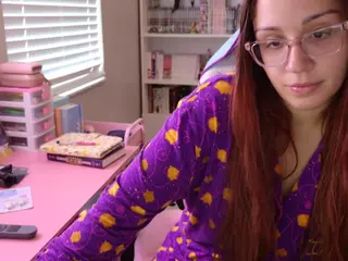 Hotpinkcheeto's Live Sex Cam Show