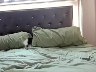 Hotpinkcheeto's Live Sex Cam Show