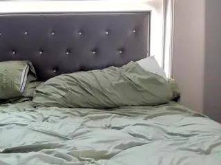 Hotpinkcheeto's Live Sex Cam Show