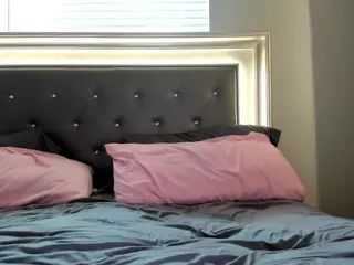 Hotpinkcheeto's Live Sex Cam Show