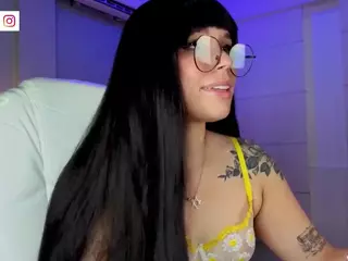 thalia-13's Live Sex Cam Show