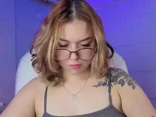 thalia-13's Live Sex Cam Show