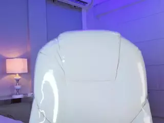 thalia-13's Live Sex Cam Show