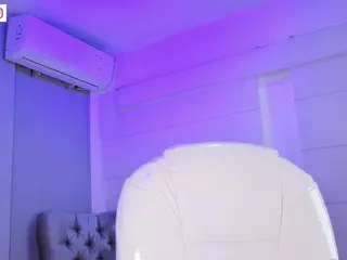 thalia-13's Live Sex Cam Show
