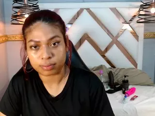 naomi-tyler's Live Sex Cam Show