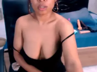 naomi-tyler's Live Sex Cam Show