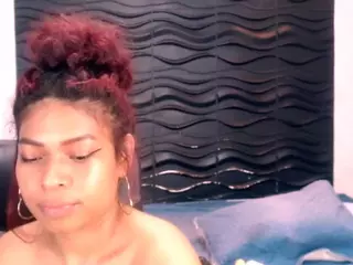 naomi-tyler's Live Sex Cam Show