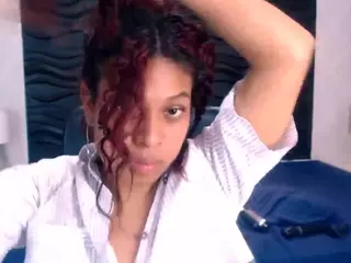 naomi-tyler's Live Sex Cam Show