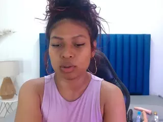 naomi-tyler's Live Sex Cam Show