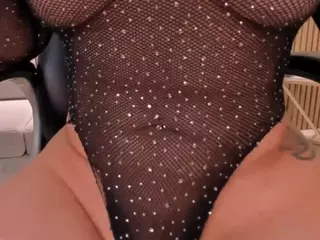 mia-robert1's Live Sex Cam Show