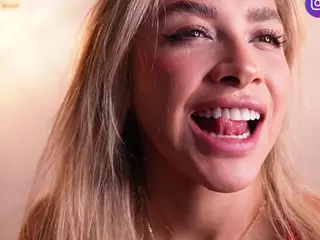 r4veenn's Live Sex Cam Show