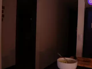 r4veenn's Live Sex Cam Show