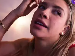 r4veenn's Live Sex Cam Show