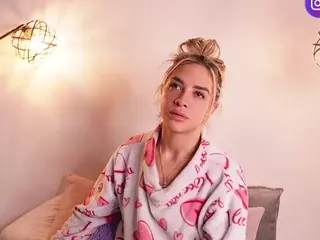 r4veenn's Live Sex Cam Show