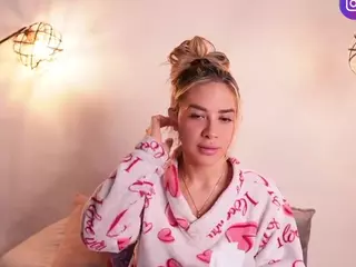 r4veenn's Live Sex Cam Show