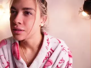 r4veenn's Live Sex Cam Show