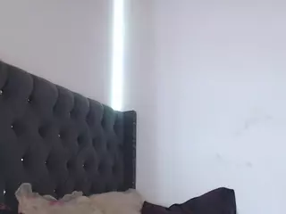 EMELY's Live Sex Cam Show