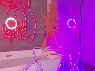 Juliana's Live Sex Cam Show