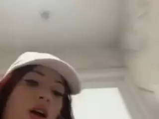 Juliana's Live Sex Cam Show