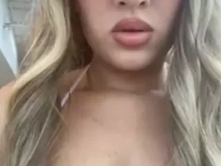 Juliana's Live Sex Cam Show