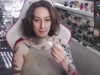 ladymoonlight's Live Sex Cam Show