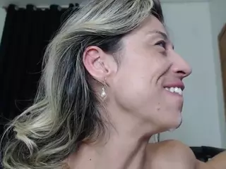 Lettywild's Live Sex Cam Show