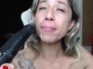 Lettywild's Live Sex Cam Show