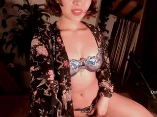 Tulii's Live Sex Cam Show