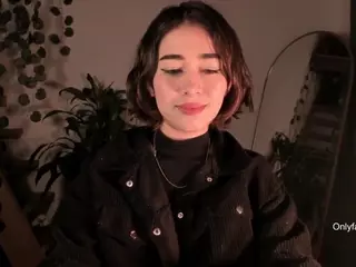 Tulii's Live Sex Cam Show