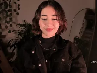 Tulii's Live Sex Cam Show
