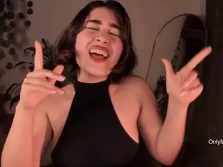 Tulii's Live Sex Cam Show