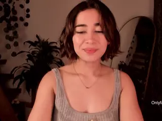 Tulii's Live Sex Cam Show