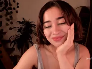 Tulii's Live Sex Cam Show