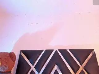 Roxye Jordan's Live Sex Cam Show