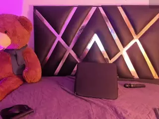 Roxye Jordan's Live Sex Cam Show