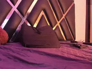 Roxye Jordan's Live Sex Cam Show