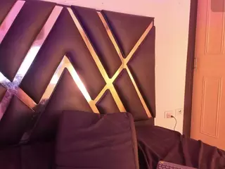 Roxye Jordan's Live Sex Cam Show