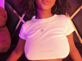 Roxye Jordan's Live Sex Cam Show