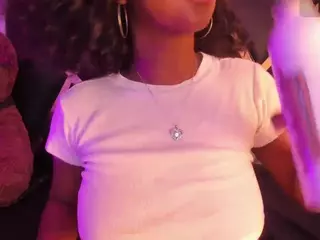 Roxye Jordan's Live Sex Cam Show