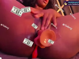 Roxye Jordan's Live Sex Cam Show