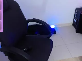 Maily's Live Sex Cam Show